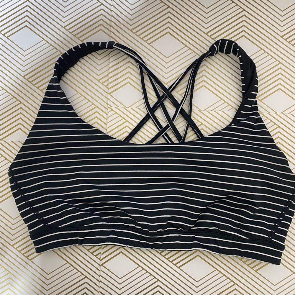 Victoria’s Secret Victoria sport bra